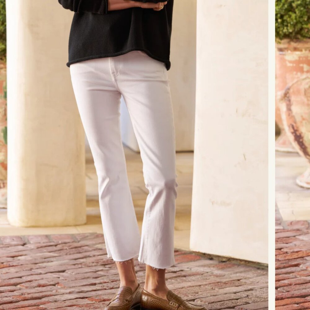 Frank & Eileen Killian Crop Flare White JEans Size 25 NWOT